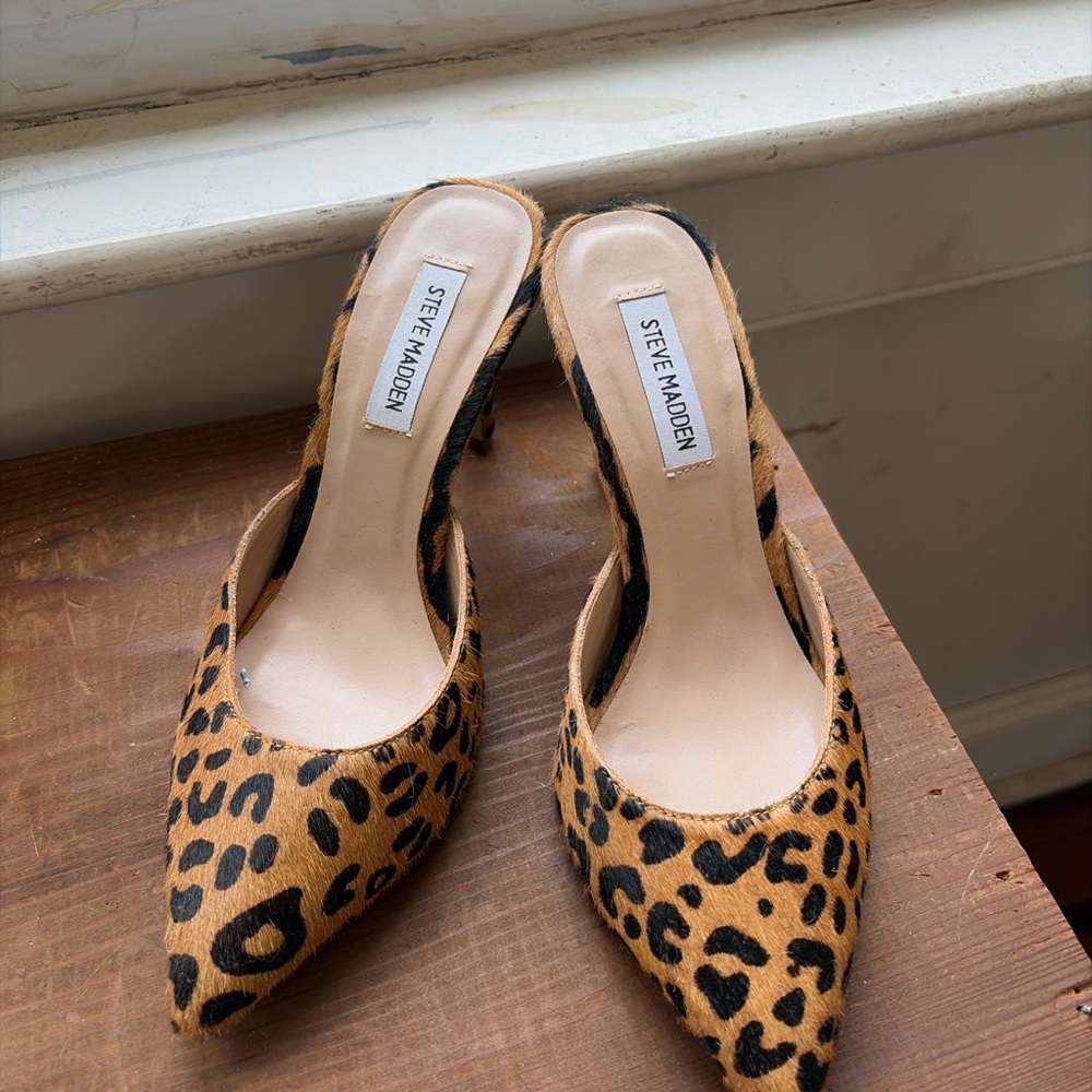 Steve Madden Leopard Print Pointed Toe Slingback Mules - Tan & Black